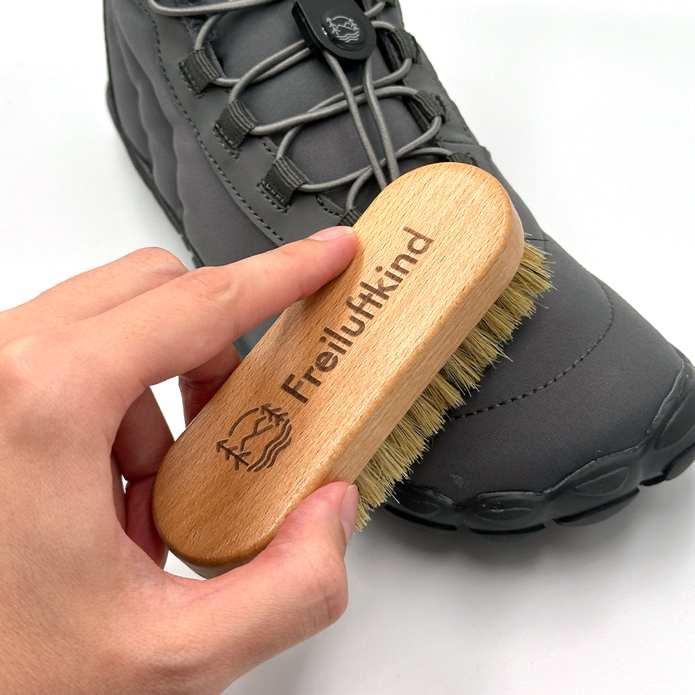 Spazzola per scarpe - legno naturale con setole naturali